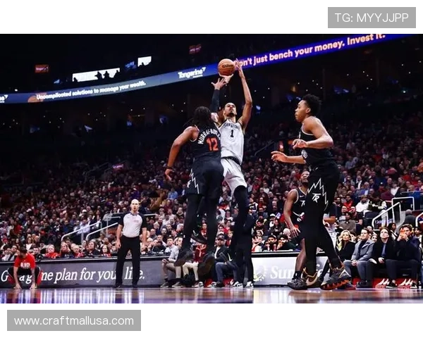 文班奇迹41分马刺连胜九场